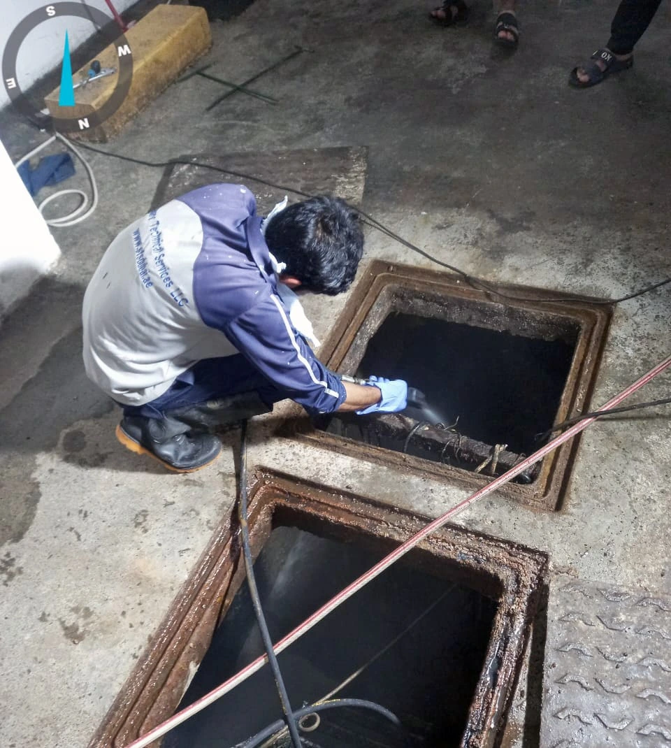 septic tank cleaning in Dubai